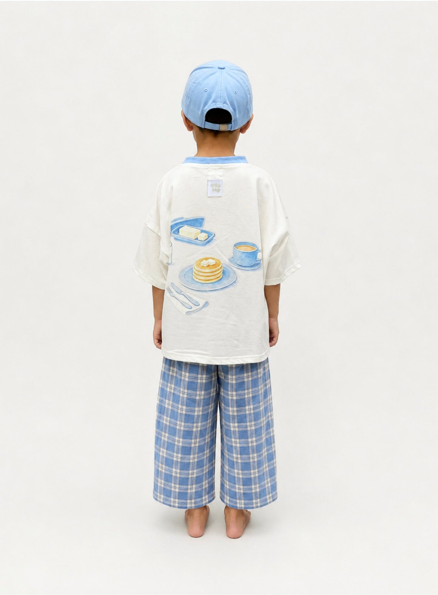 Brekkie Club Tee